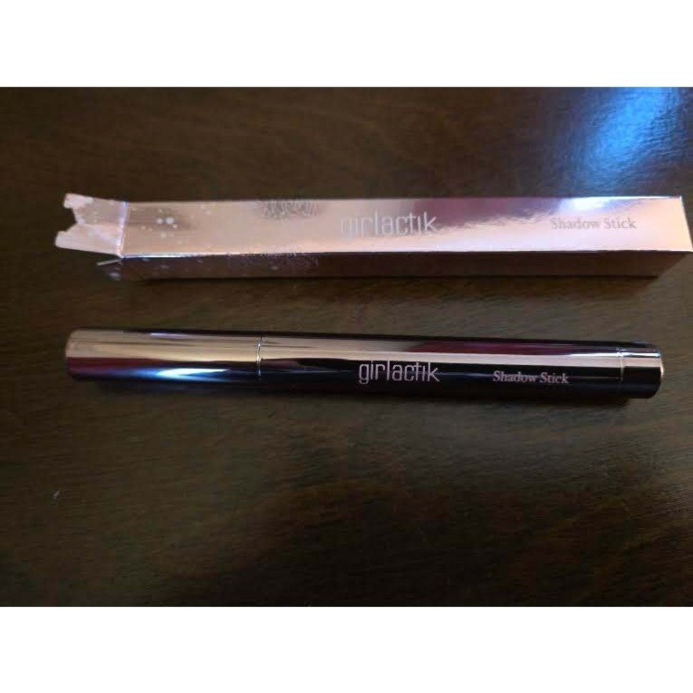 Girlactik Shadow Stick Cream Eyeshadow Crayon Golda 2g 0.07oz New in Box